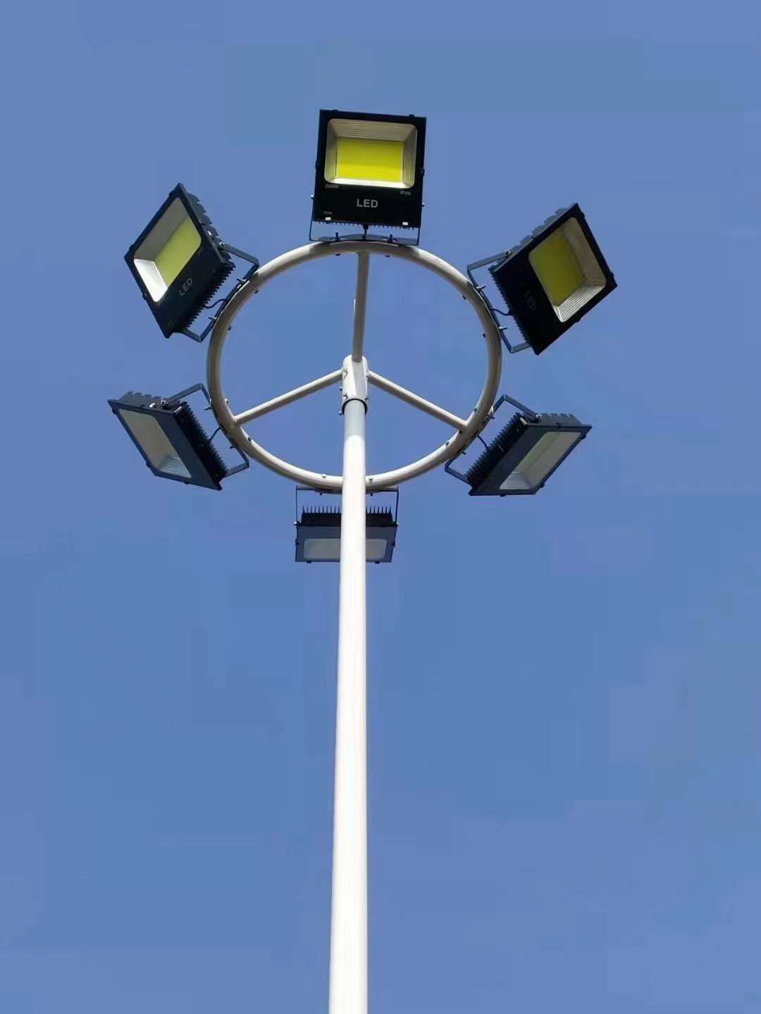 LED päikeseenergia väliprojektsioonilamp