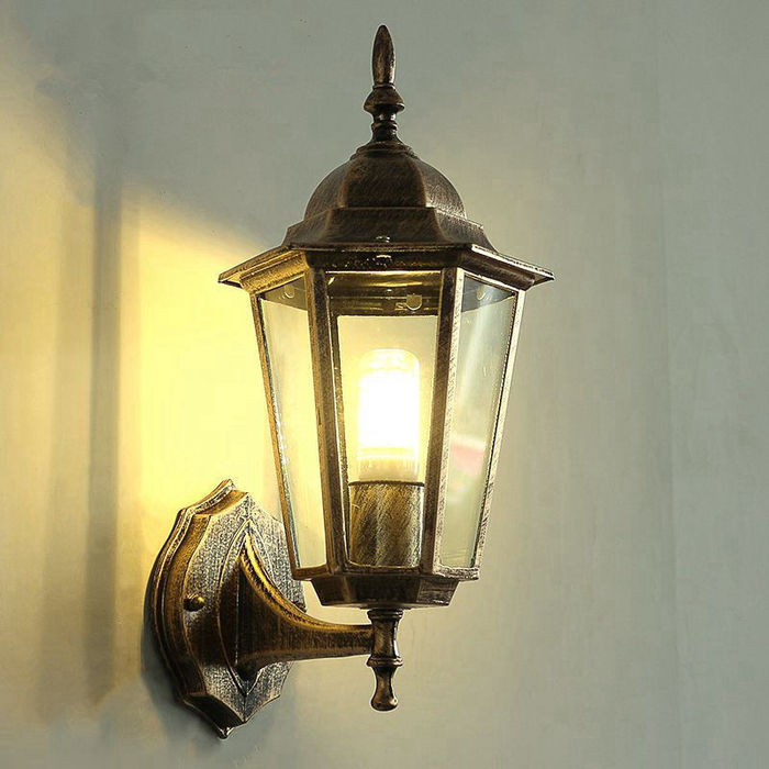 Europejska zewnętrzna wodoodporna lampa ścienna Amerykańska retro zewnętrzna lampa dziedzińska balkon salon korytarz ogród zewnętrzna lampa ścienna