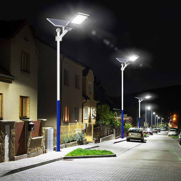 Lampa solari lampa tat-triq rurali ġdida kontra d-dawl fuq l-ilma tal-qorti ta’ barra lampa nano-fażola tad-deheb bil-proġett tal-fanal tat-triq immexxi