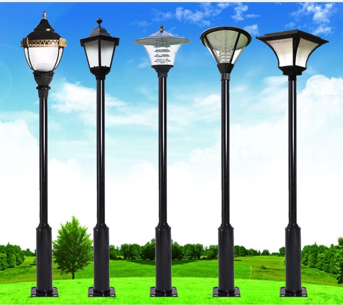 Lampa straitéise an phobail fuinnimh solaire lasmuigh uiscedhíobhsaithe Lampa tírdhreacha LED Park Villa 3M lawn lampa cúirte geal ard