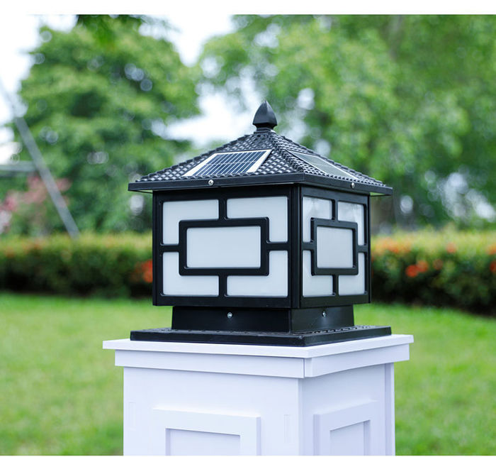 Solar column head lamp courtyard lamp enclosure garden lawn end view platform column lamp outdoor villa balcony household lamp