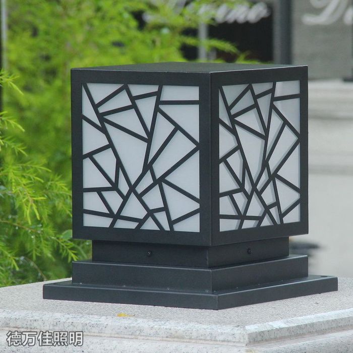 Column head lamp gate column lamp outdoor waterproof solar LED yard fence lamp villa garden garden landscape lamp