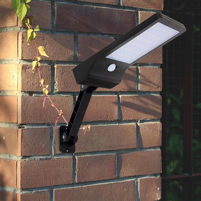 Solar human body induction lamp household projection cob strong light street lamp new rural construction small street lamp spot wholesale