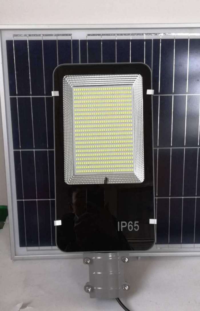 Fabricante de lâmpada de rua de cabeça de escova de dentes solar vende lâmpada de rua solar lâmpada de pátio solar ao ar livre LED lâmpada solar