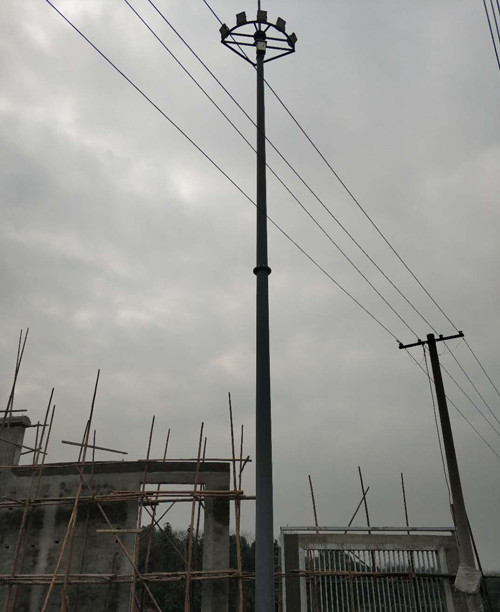 Middle pole lamp and street lamp construction case, LED street lamp