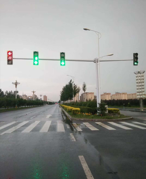 Cas de construction de feux de signalisation de poteaux de signalisation