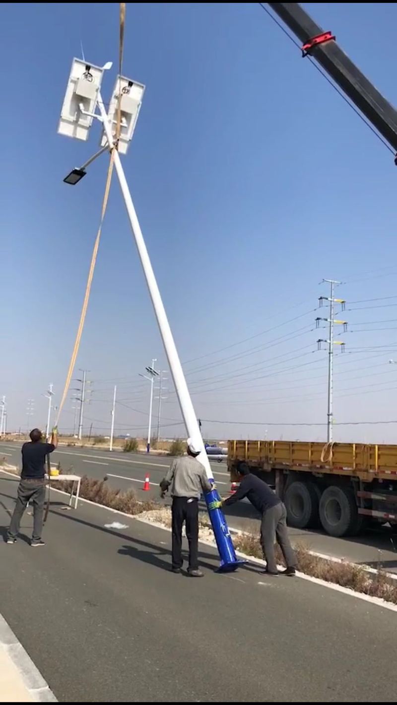 Instalare de lampă stradală solară, caz de dragoste, lampă stradală LED