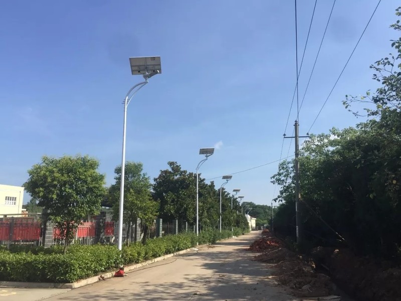 Sunčana ulična lampa, napolju svjetla, slučaj inženjeringa LED ulične lampe