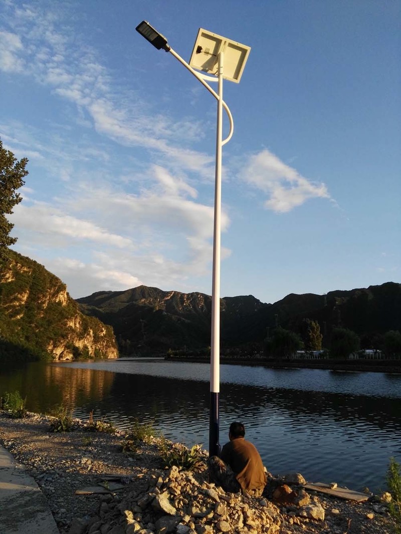 Engineering solar street lamp, outdoor community road lamp