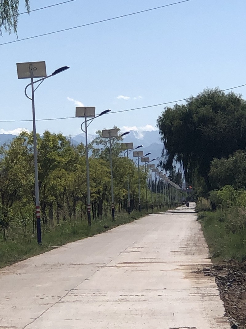 Новий проект освітлення сільських дорог, сонячна вулиця