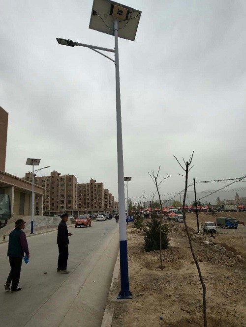 New solar street lamp, outdoor high-power street lamp, LED solar street lamp