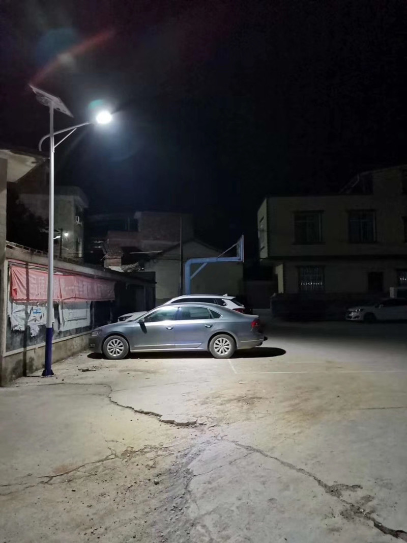 Maoming Huazhou Tangkou village new rural solar street lamp