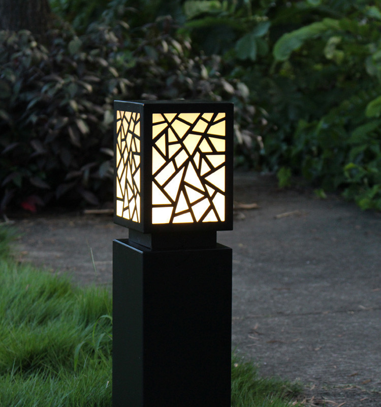 Courtyard landscape garden lawn lampa