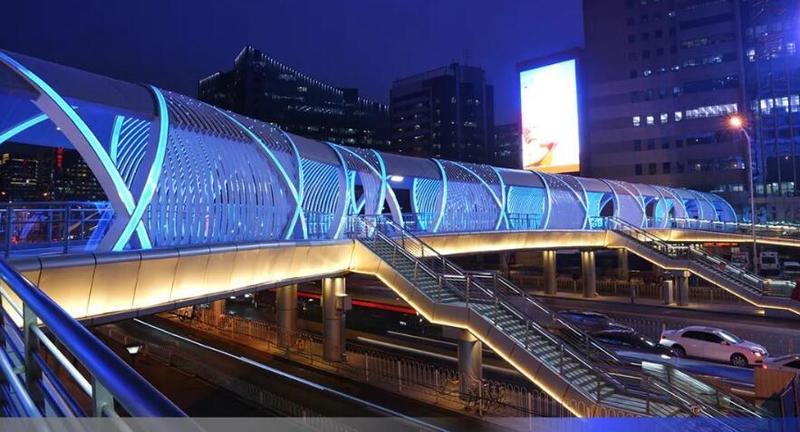 Projek pencahayaan TKP Hailong di Jalan Zhongguancun, Beijing