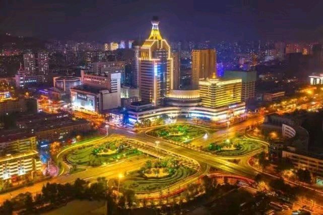 Shizhong Bölge Şehir Yönetim Bürosu Jinan-un ışık renovlama projesini inşa etmek