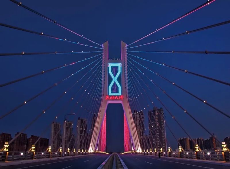 Verlichtingsproject van de Yanchao Bridge