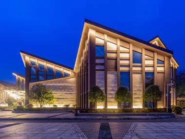 Mingshan bölgesinde gece sahası ışık ışığı, Ya-an City