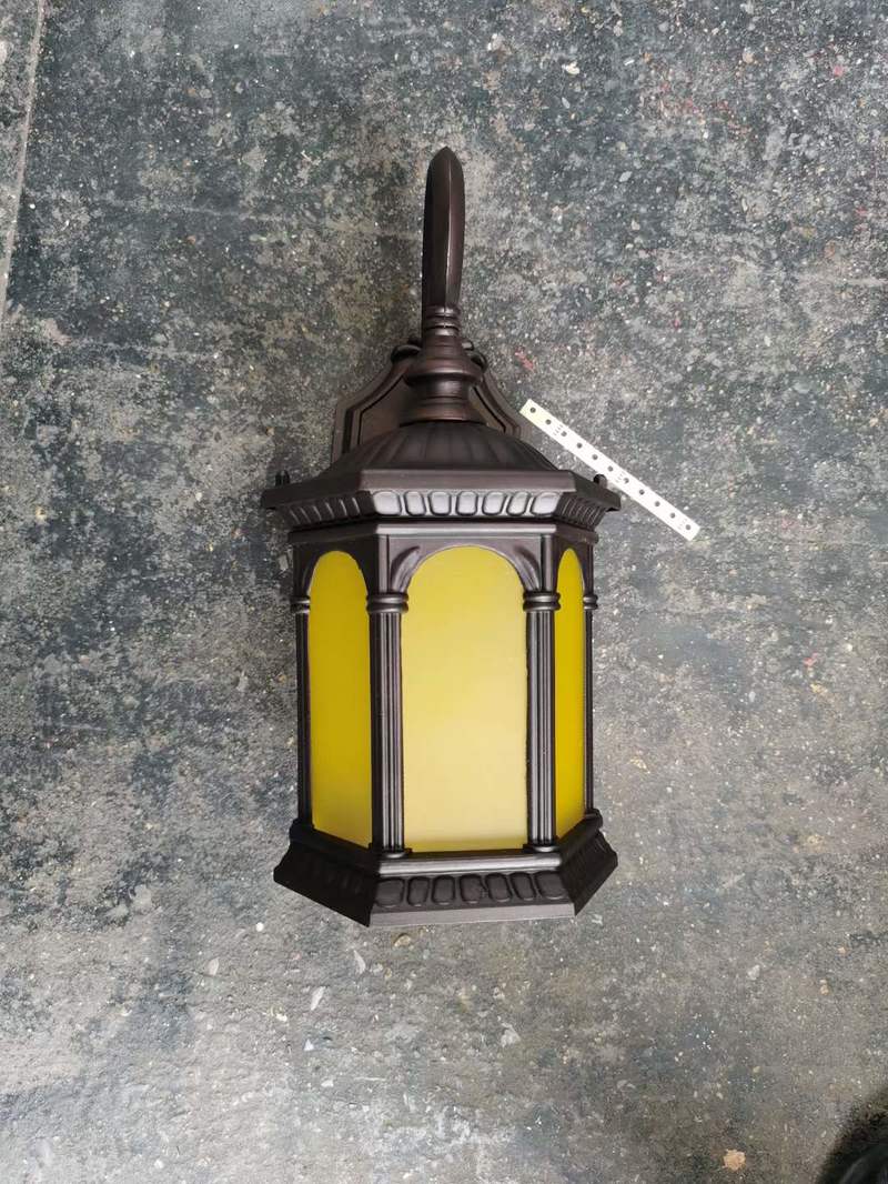 Evropska stilska retro zidna lampa, napolju vodootporana vrtna pejzaška lampa