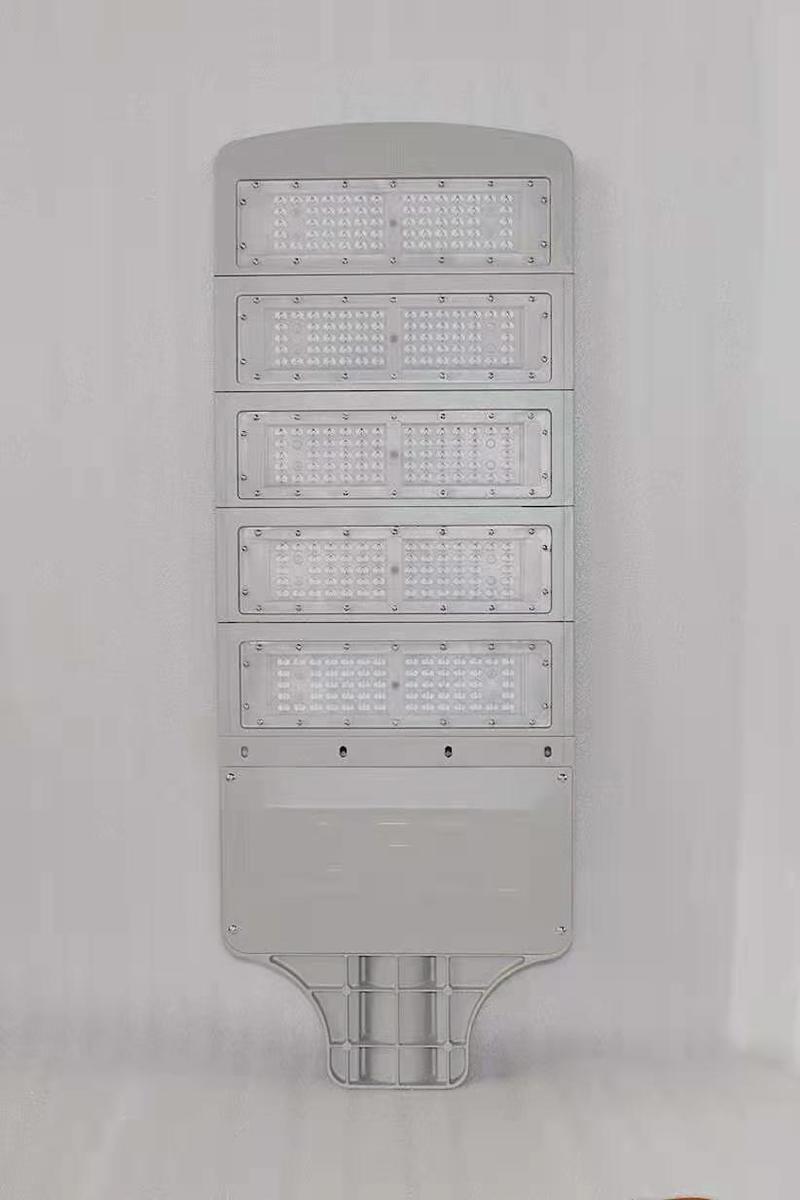 Lampa rruge LED jashte shtepie e sigurt nga uji